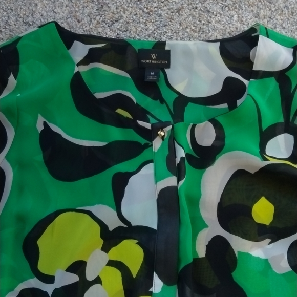 St. Patrick's Day SEXY top, sunglasses & necklaces - Picture 6 of 11